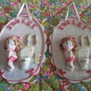 Set of 2 Cute Plaques with Hangers for Restroom